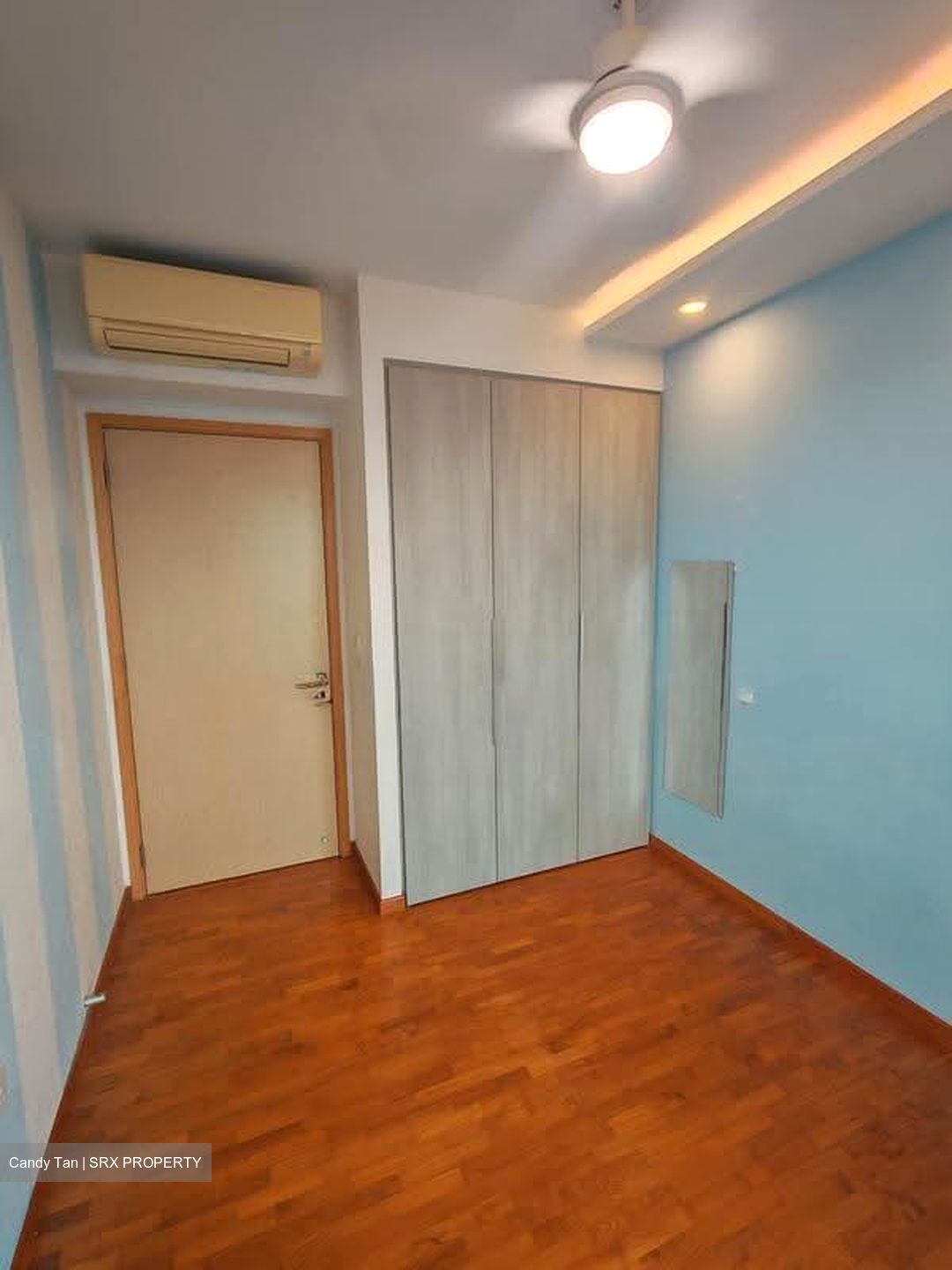 Esparina Residences (D19), Condominium #622640171